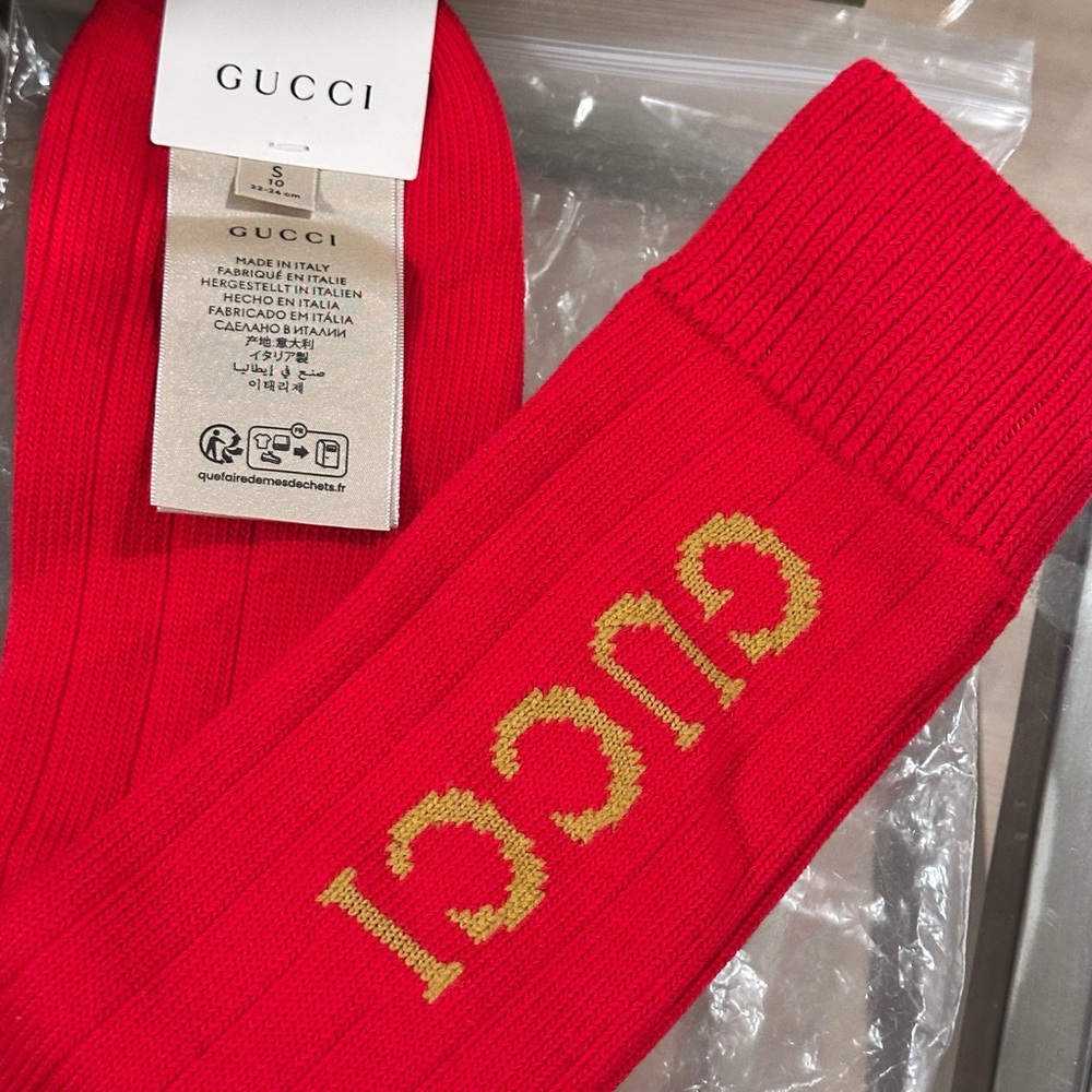 🩷💯🆕Authentic Gucci intarsia Cotton Blend Ribbed Long knit logo socks - Picture 4 of 12
